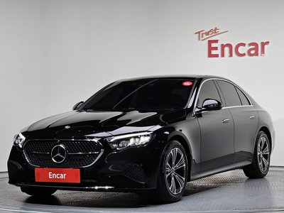 MERCEDES-BENZ E-CLASS - 1