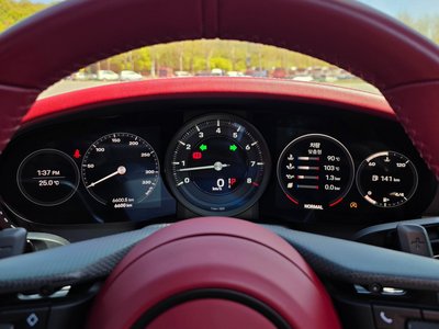 PORSCHE 911 - 8
