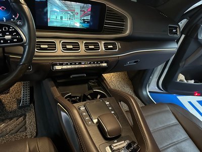 MERCEDES-BENZ GLS - 9