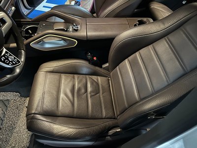 MERCEDES-BENZ GLS - 10