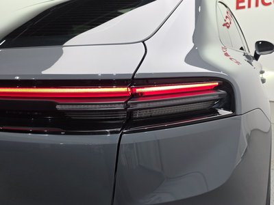 PORSCHE MACAN - 10