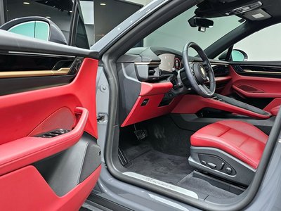 صورة مصغرة 13 لـ 2025 Porsche MACAN