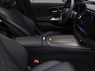 MERCEDES-BENZ E-CLASS - 9