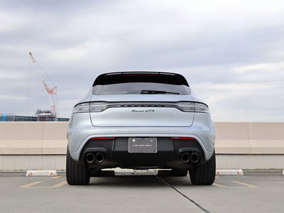 PORSCHE MACAN - 8