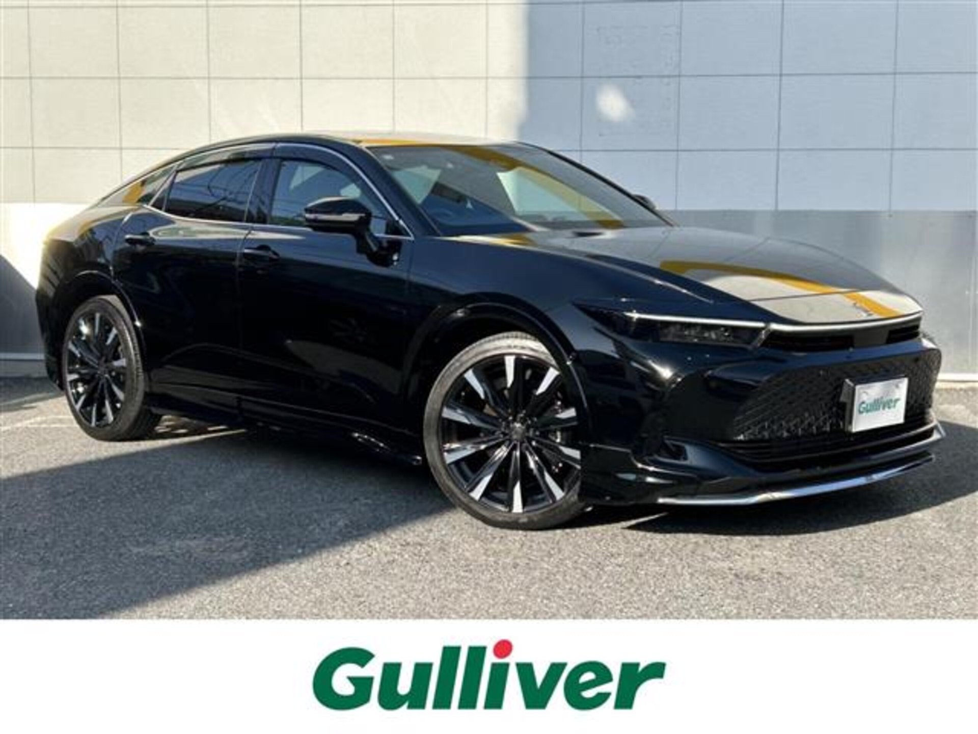 TOYOTA CROWN CROSSOVER - View 1