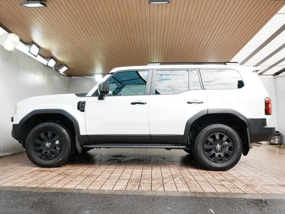 TOYOTA LAND CRUISER 250 - 9