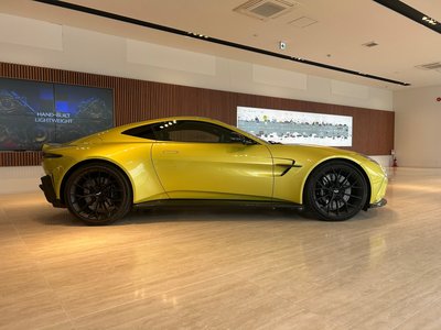 2024 Aston Martin VANTAGE — фото 9