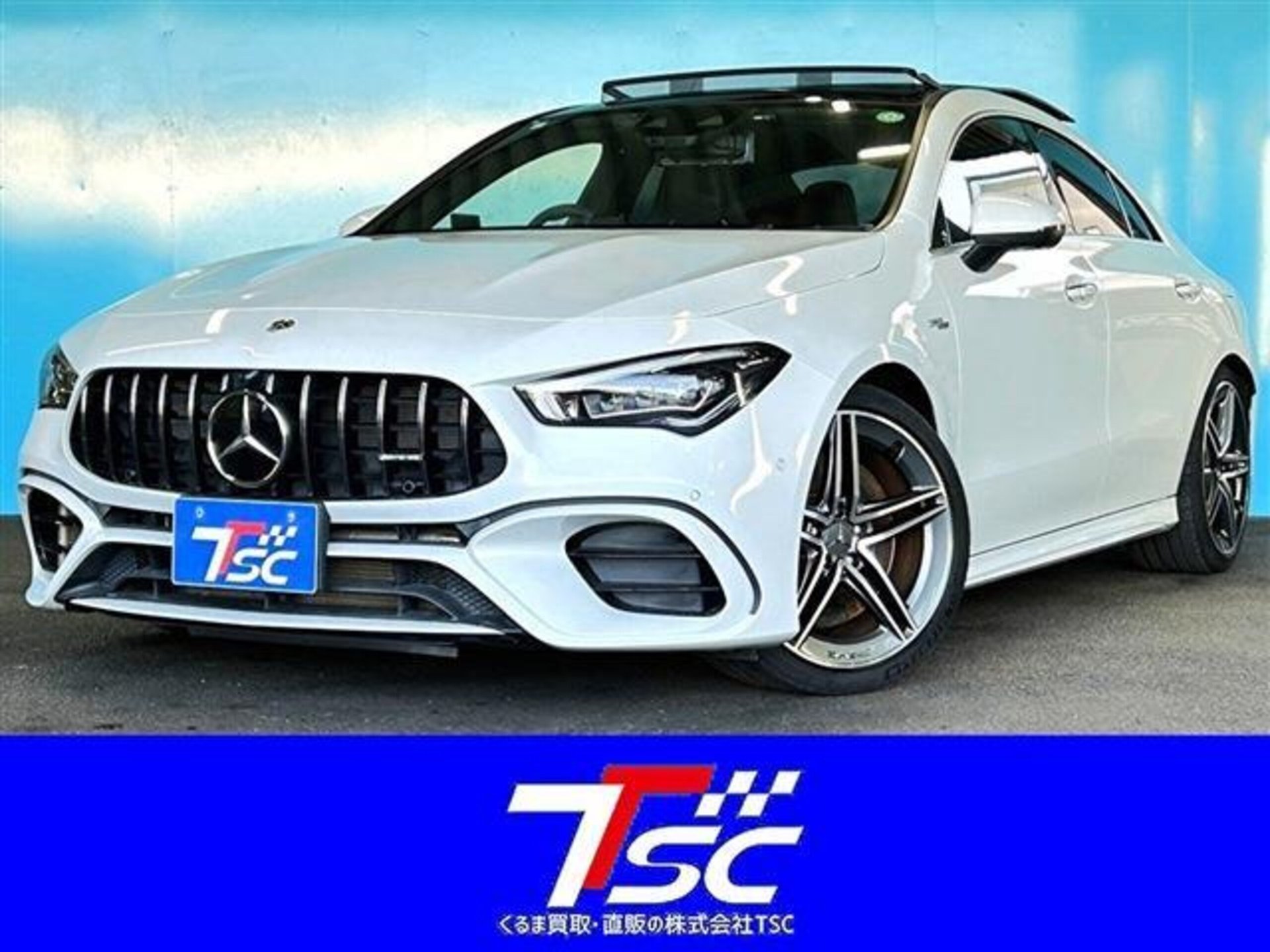 MERCEDES-BENZ CLA AMG - View 1