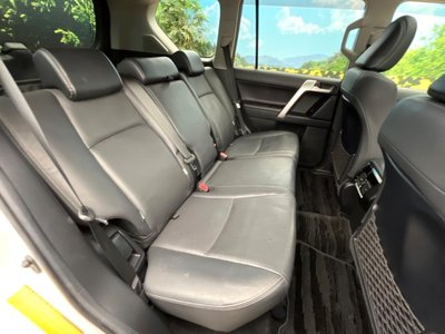 TOYOTA LAND CRUISER PRADO - 9