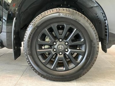 TOYOTA LAND CRUISER PRADO - 10