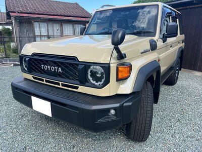 TOYOTA LAND CRUISER 70