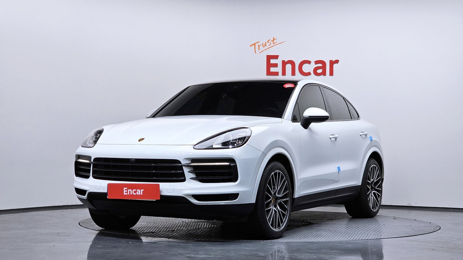 PORSCHE CAYENNE - View 1