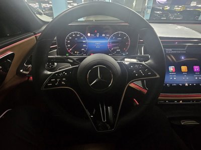 MERCEDES-BENZ E-CLASS - 7