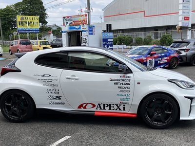 TOYOTA GR YARIS - 8