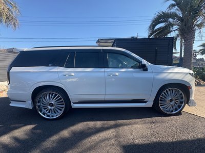 CADILLAC ESCALADE - 8