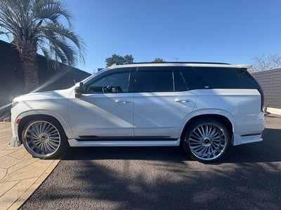 CADILLAC ESCALADE - 6