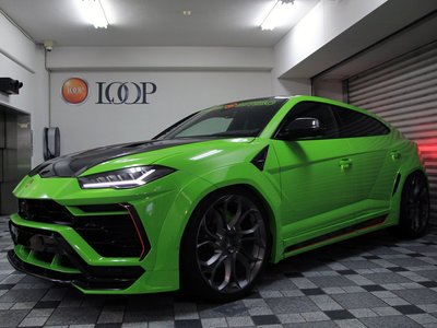 LAMBORGHINI URUS - 5