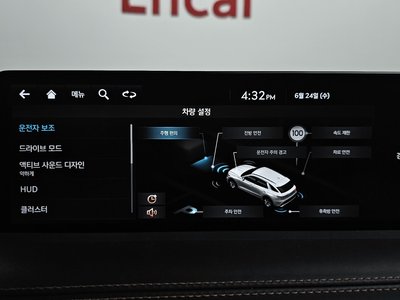 2023 Genesis GV70 — миниатюра 36