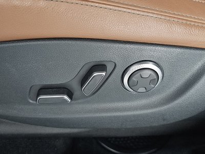 2023 Genesis GV70 — миниатюра 32