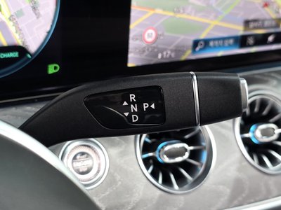 MERCEDES-BENZ CLS - 9