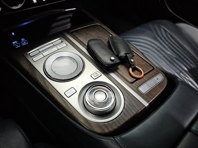 GENESIS G80 (RG3) - 9