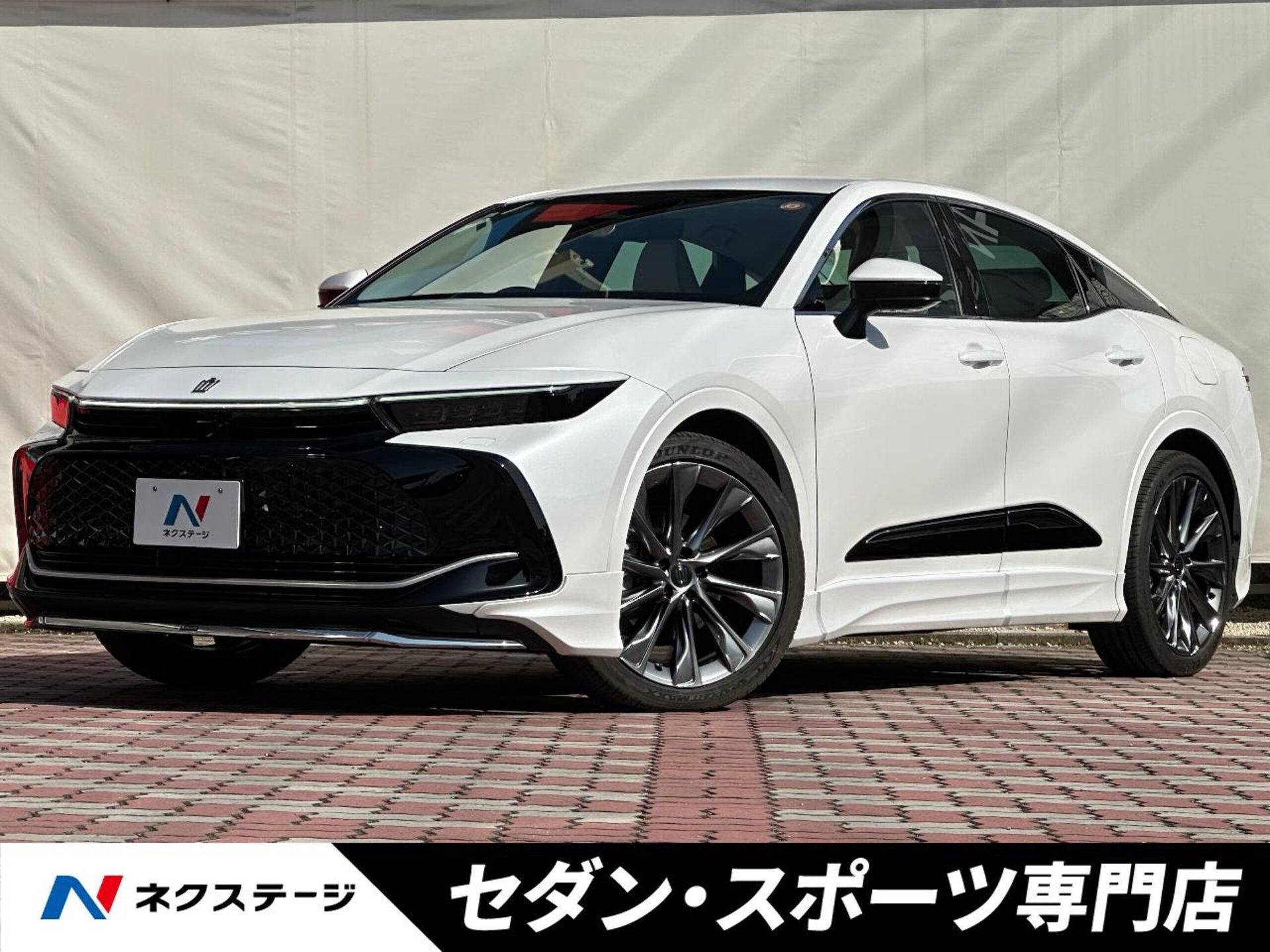 TOYOTA CROWN CROSSOVER - View 1