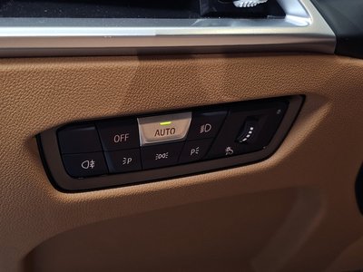 2025 BMW 3 SERIES thumbnail 29
