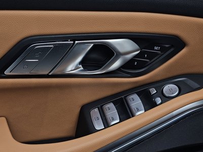 2025 BMW 3 SERIES thumbnail 30