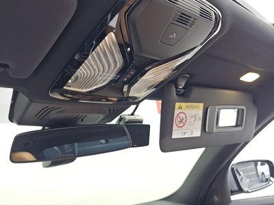2025 BMW 3 SERIES thumbnail 25