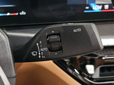 2025 BMW 3 SERIES thumbnail 28