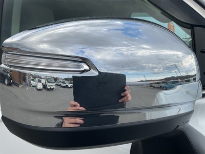 TOYOTA LAND CRUISER 300 - 7