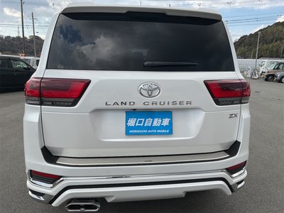 TOYOTA LAND CRUISER 300 - 5