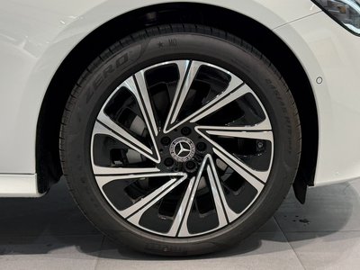 MERCEDES-BENZ E-CLASS - 6