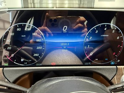 MERCEDES-BENZ E-CLASS - 9