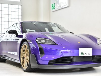 2025 Porsche TAYCAN 照片 1
