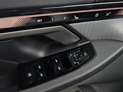 2025 BMW 5 SERIES — миниатюра 20