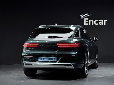 صورة 3 لـ 2022 Genesis ELECTRIFIED GV70
