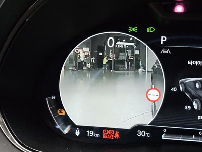 2022 Genesis ELECTRIFIED GV70 — миниатюра 17