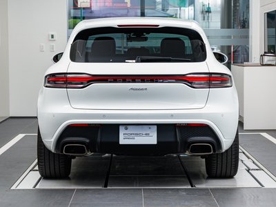 PORSCHE MACAN - 5