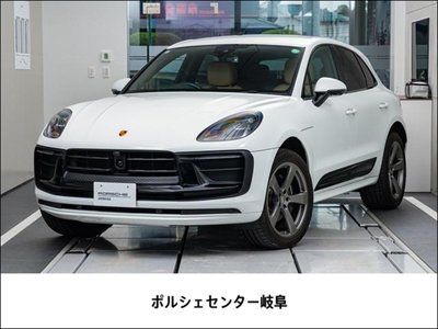 PORSCHE MACAN - 2