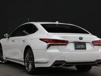 LEXUS LS - 8