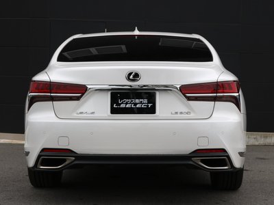 LEXUS LS - 9