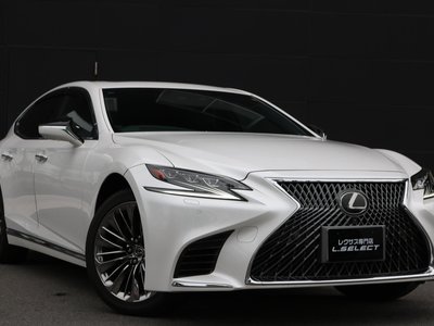 LEXUS LS - 6
