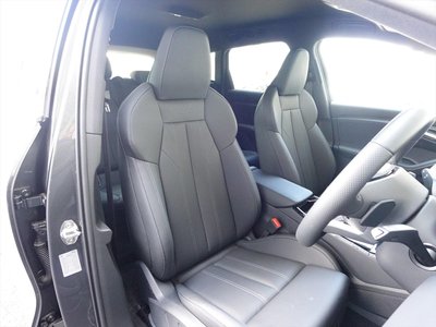 2025 AUDI Q6 E-TRON — фото 11