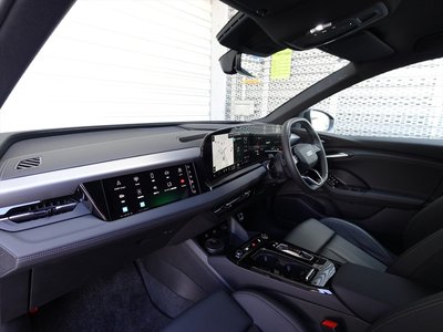 صورة 31 لـ 2025 AUDI Q6 E-TRON