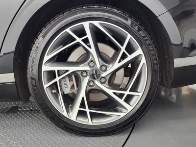 2022 Genesis G90 (RS4) photo 8