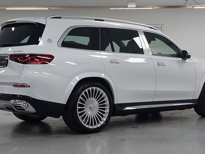 2025 Mercedes-BENZ GLS — фото 4