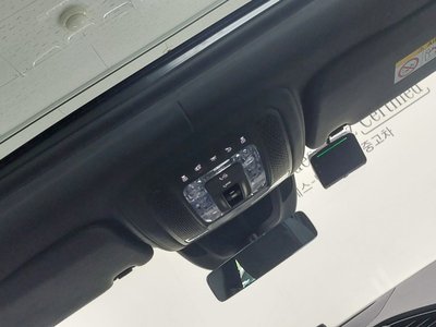 2025 Mercedes-BENZ GLS — миниатюра 17