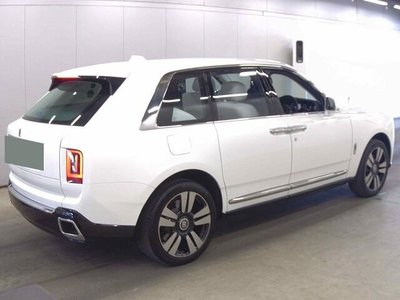 ROLLS-ROYCE CULLINAN - 5