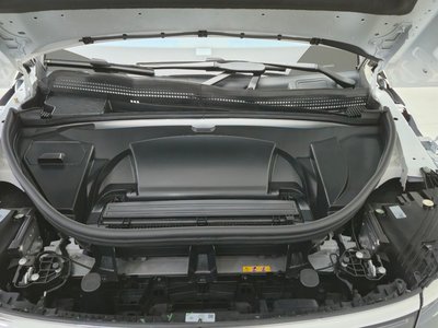 MERCEDES-BENZ EQS - 7